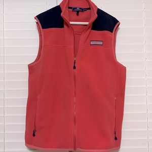 MEDIUM Vineyard Vines vest